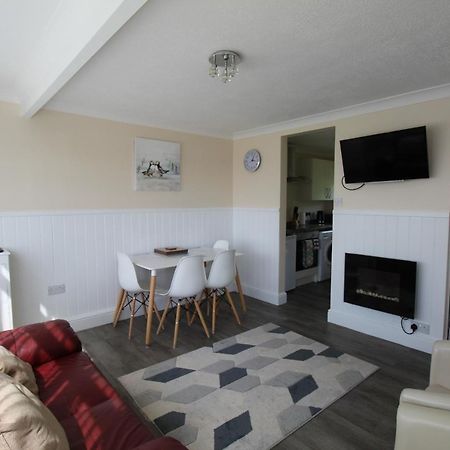 Relaxing Chalet On Popular California Sands Short Stroll To Beach, Nr Norfolk Broads & Great Yarmouth Scratby Esterno foto